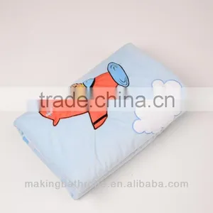 Double-deck Coral Fleece Baby Blanket thumbnail-1