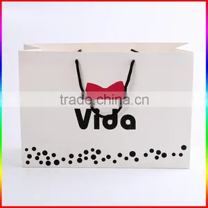 Custom White Paper Bag Package Clothing Paper Bag thumbnail-2