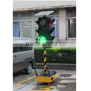 High Quality 300mm Four Direction Solar Powered Temporary Led Traffic Signal Light thumbnail-3