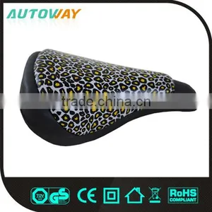 Black White Saddle Bike thumbnail-1