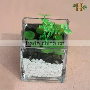 Handmade Clear Square Shaped Glass Candle Holder thumbnail-1
