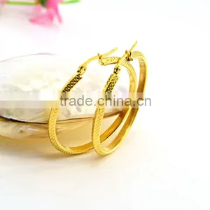Accessories Stainless Steel Big Hoop Gold Earrings Designs for Girls thumbnail-4