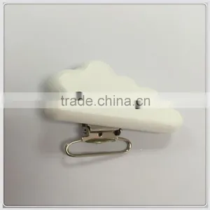 Food Grade Silicone Wooden Baby Pacifier Clip thumbnail-1