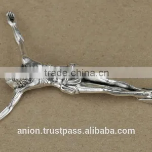 Crucifix Metal Figure of Jesus Christ Medium Size thumbnail-6