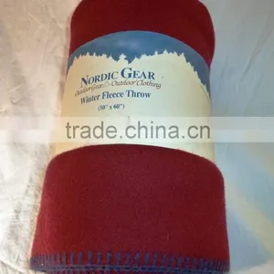 Cheap Promotional Polar Fleece Gifts Blanket in Solid Color thumbnail-2