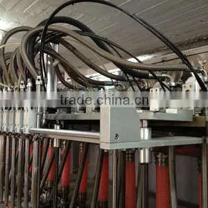 Four Nozzles Automatic Liquid Glue Filling Machine ZHTW-8P(With Lobe Pump) thumbnail-3