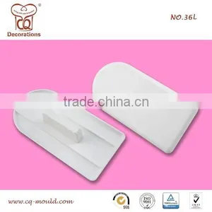 Cake Decorating Tools Plastic Cake Smoother thumbnail-1
