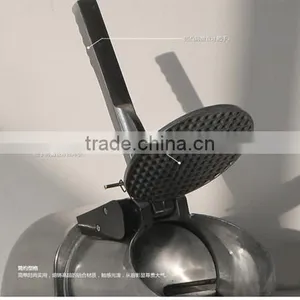 Household Electric Ice Crusher Snow Cone Machine / Ice Shaver for Sale thumbnail-6