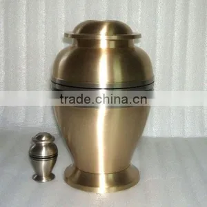 200 ci Metal Brass Cremation Urn thumbnail-3