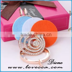 2017 Beautiful Hollow Design Essential Oil Diffuser Perfume Necklace For Locket thumbnail-2