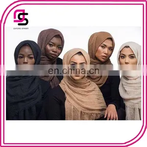 Wholesale Newest Pleated Breathable Solid Color Hijab Scarf Shawl thumbnail-1