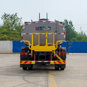 New and Used HOWO Water Tanker 6X4 20000 Liter Water Spray Bowser Water Tank Truck thumbnail-1