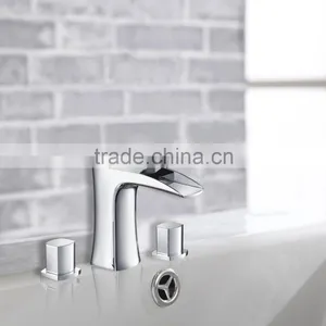 Solid Brass Chrome Plated Modern Long Neck Basin Tap thumbnail-4