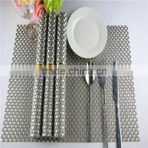 High Quality 45*30cm PVC Silver Woven Mesh Placemat 8*8 Gold Color Placemat Table Mat Runner Dining Mat thumbnail-1
