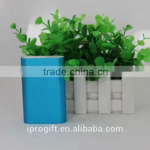 New Design Retail Outdoor Busniess Travel Power Bank 6000mah thumbnail-2