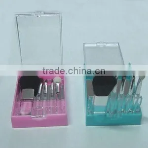 Plastic Cosmetic Brush Set thumbnail-1