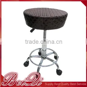 China Wholesale Supplier Master Stool Salon Equipment Salon Pedicure Stool Beauty Parlour Chair Leather Salon Chair Barber Chair thumbnail-1