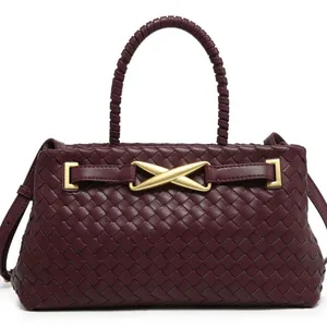 Fashion Minimalist Woven Shoulder Bag Solid Color Gold Belt Buckle Large Capacity PU Magnetic Snap Adjustable Strap for Commute thumbnail-5
