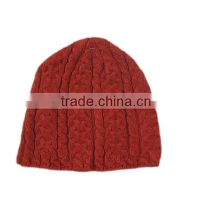 Ladie's Cable Hat thumbnail-1