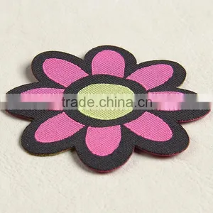 Hangzhou Label Factory Custom Flower Shaped Woven Label Patch for Girls Pantyslip thumbnail-3
