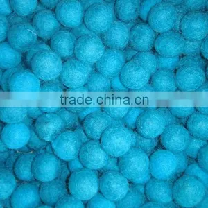 Felt Ball thumbnail-1