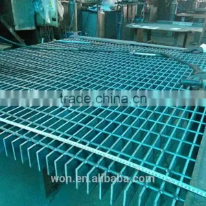 Heavy Duty Hot Dip Galvanized Steel Grating thumbnail-1