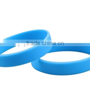 Wholesale Custom Logo Print Glow in the Dark Silicone Bracelet thumbnail-1