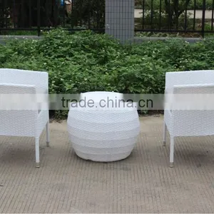 Cozy Wicker Furniture Coffee Shop Table and Chairs for Sale thumbnail-4