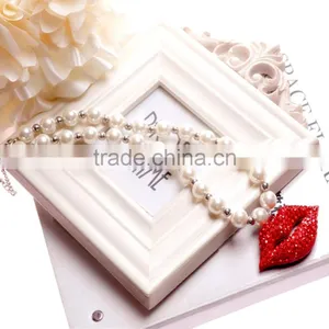 Wholesale 2014 Red Rhinestone Kiss Necklace thumbnail-1