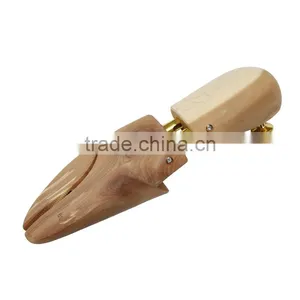 Hot Selling in European and American Aromatic Red Cedar Wood Type Shoe Stretcher With Good Scent thumbnail-3