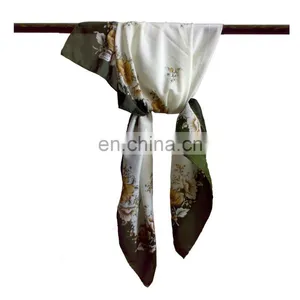 Printed Fashion Muslim Women Polyester Turkey-chiffon Square Head Scarf thumbnail-2