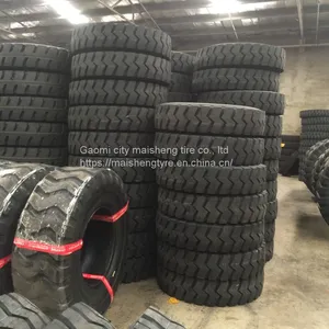 Wholesale Dump Truck Truck Wire Tire 1000/10.00/11.00/1100R20 Truck Tire thumbnail-2