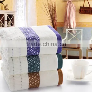 2015 China Supplier 100% Cotton Luxury Face Towel Bath Towel Gift Towel Sets thumbnail-4