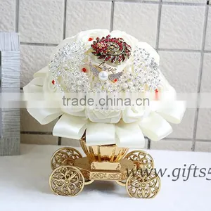 Bridal Bouquet in Handmade thumbnail-2