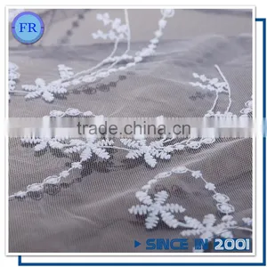 Comfortable and Beautiful Design for Bathroom Curtain thumbnail-3