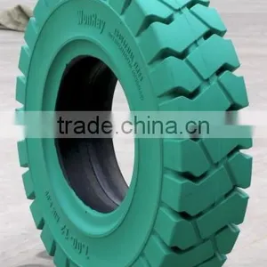 9.00-16 Solid Tire thumbnail-2