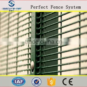358 Security Fence Prison Mesh/high Density Mesh Fence/Razor Wire Security Fencing thumbnail-2