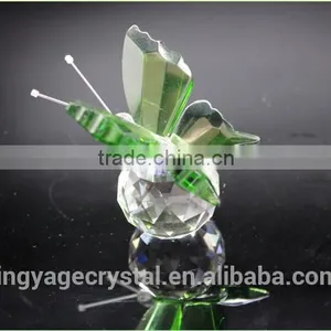 Small Lovely Crystal Butterfly Model Figurines Crystal Engraved Gifts thumbnail-1