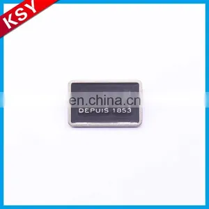 2017 New Type Custom Wholesale Cheap Metal Leather Garment Labels for Handbags thumbnail-4