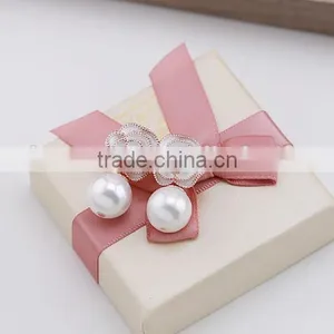 White Freshwater Pearl Stud Earrings Fashion Ladies Earrings Jewelry thumbnail-1