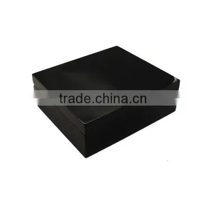 Blck Square Perfume Tin Box thumbnail-5