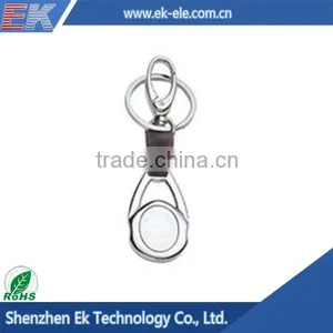 China Customized Fashion Wholesale Metal Keychain thumbnail-1