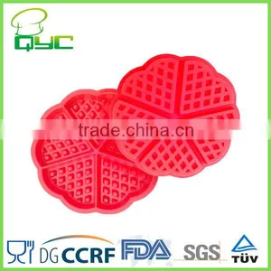 Non-stick Silicone Heart Shape Waffle Cookie Mold thumbnail-1