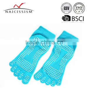 Wholesale High Quality Anti Slip Yoga Socks Customize Design Yoga Socks thumbnail-4