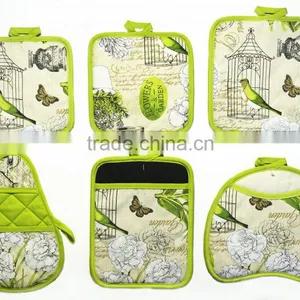 AZO-free Flower Design Cotton Twill Potholder With Knitting thumbnail-5