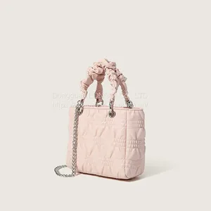 The New Fashionable French Pleated Hand-held Small Square Bag Exquisite Versatile One-shoulder Chain Bag thumbnail-3