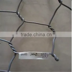 China Chicken Galvanized Hexagonal Wire Mesh With Low Price thumbnail-6