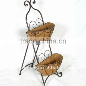 Metal Plant Holder thumbnail-1