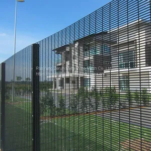 358 Security Mesh Fence thumbnail-2