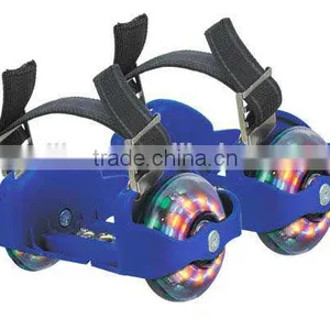 Best Quality Flashing Rollers Skates With Glow thumbnail-1